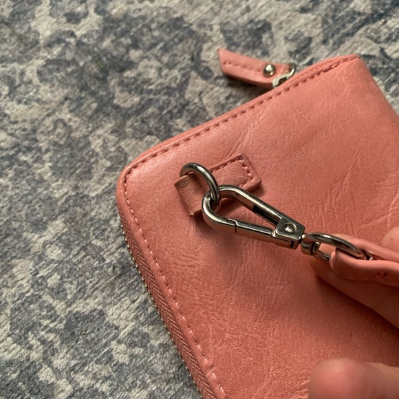 PINKSTIX crossbody / wallet on a string - Picture 4 of 8